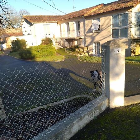 chambre privée chez l'habitant et partage des partie communes Fontivillie Esterno foto